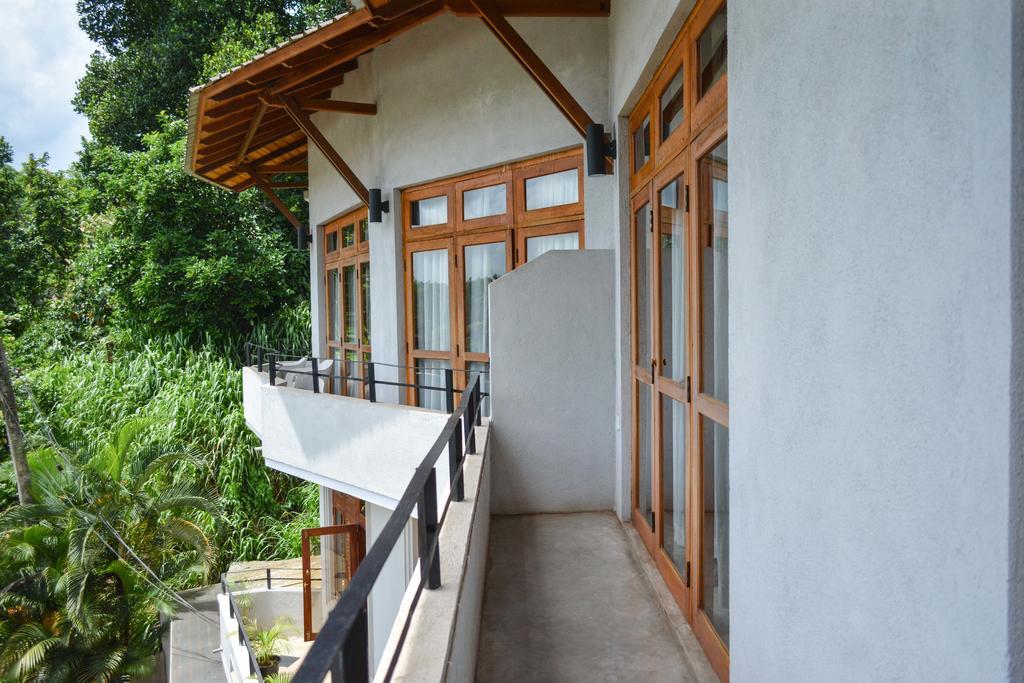 Camarin Residence Канди Екстериор снимка