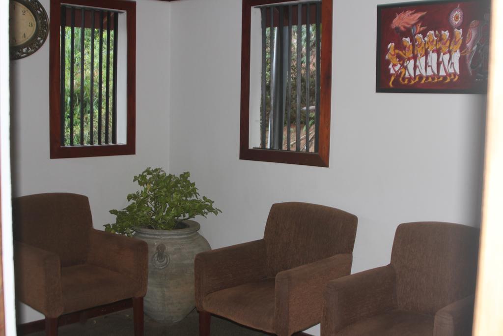 Camarin Residence Канди Екстериор снимка